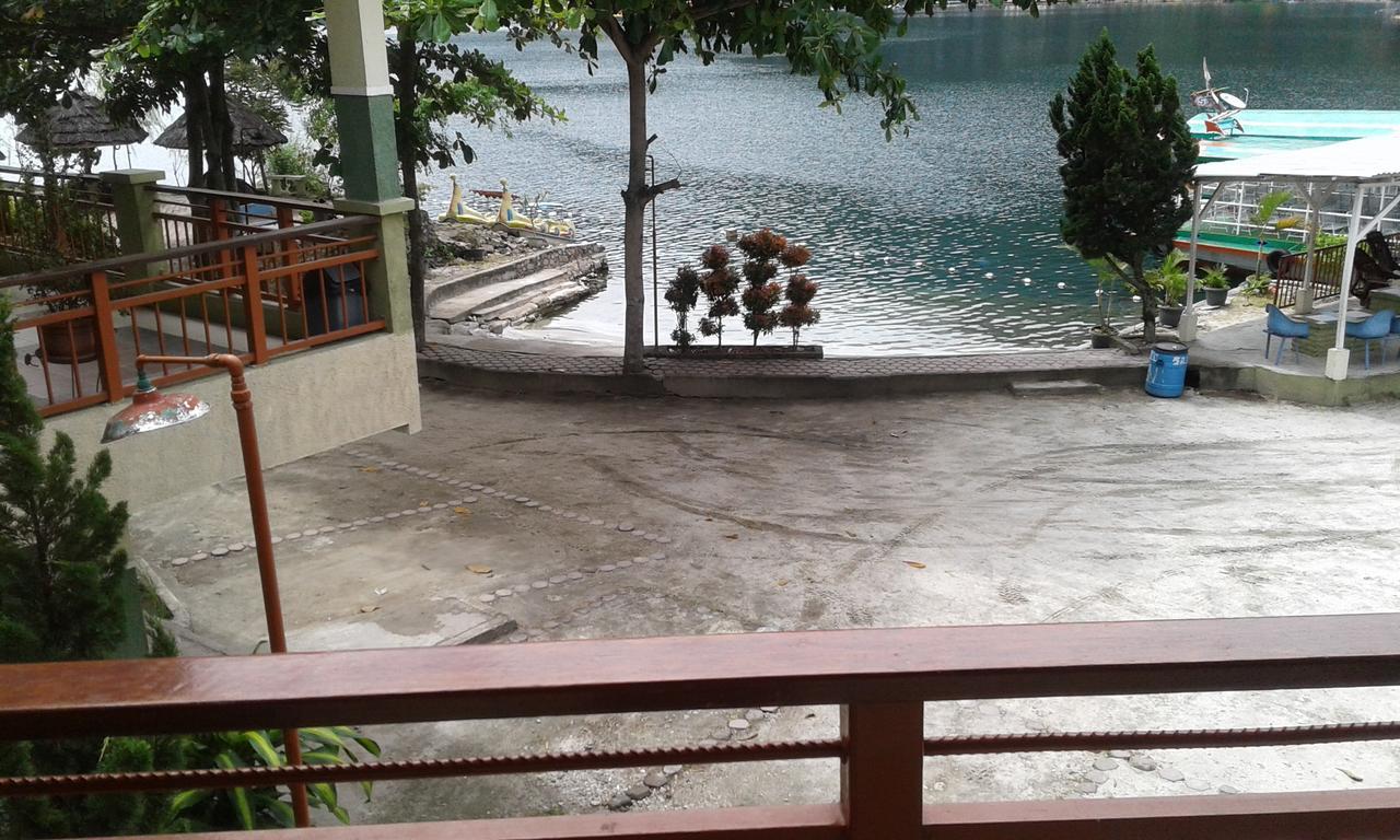 Pandu Lakeside Hotel Parapat Esterno foto